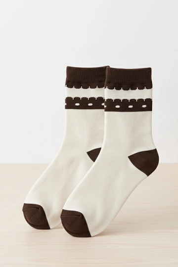 Calcetines beige cálidos con acento marrón Sella