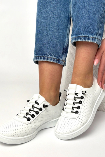 Zapatillas deportivas blancas perforadas Adèle 2