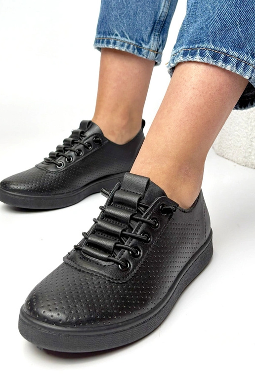 Zapatillas deportivas negras...