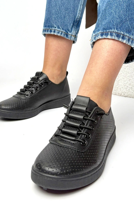 Zapatillas deportivas negras...