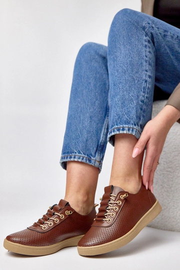 Zapatillas deportivas marrones perforadas Adèle 2