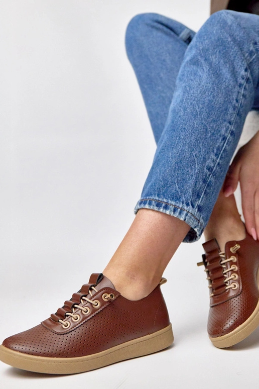 Zapatillas deportivas marrones...