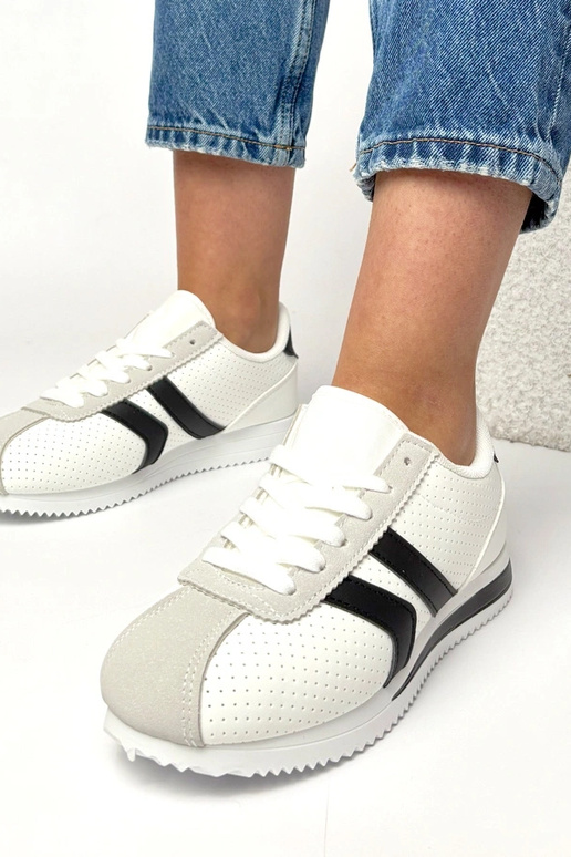 Zapatillas deportivas blancas y...