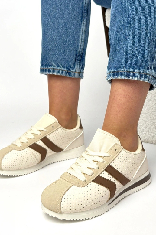 Zapatillas deportivas color arena y...