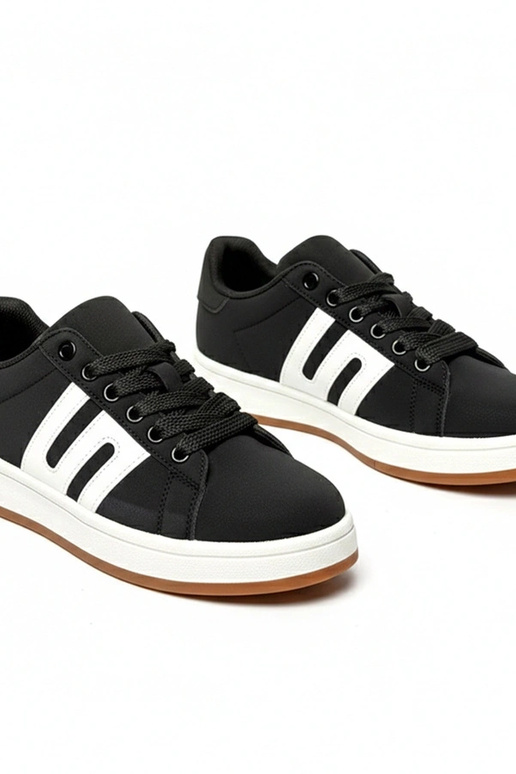 Zapatillas deportivas diarias negras...