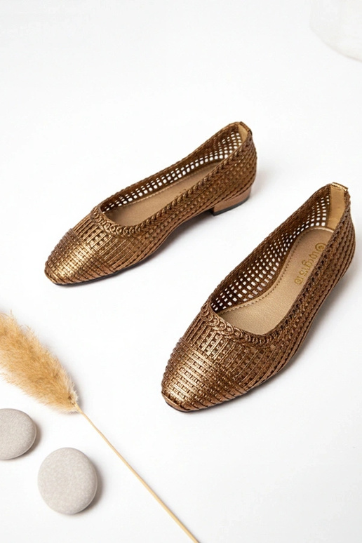 Bailarinas marrones de charol con...