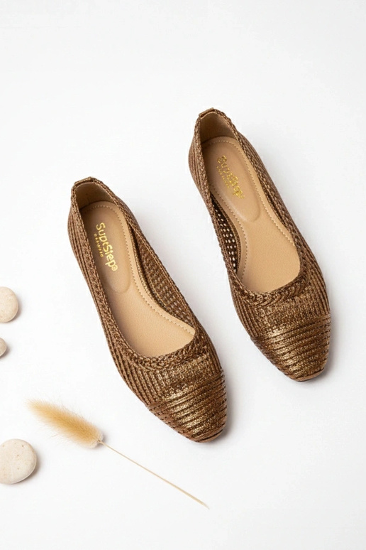 Bailarinas marrones de charol con...