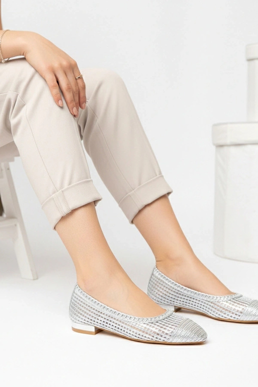 Bailarinas plateadas de charol con...