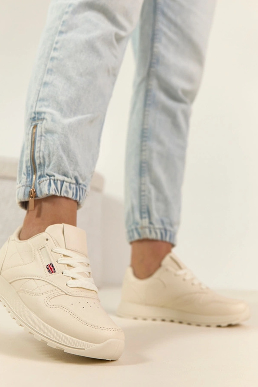 Zapatillas deportivas color arena...