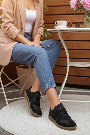 Zapatillas deportivas... 2