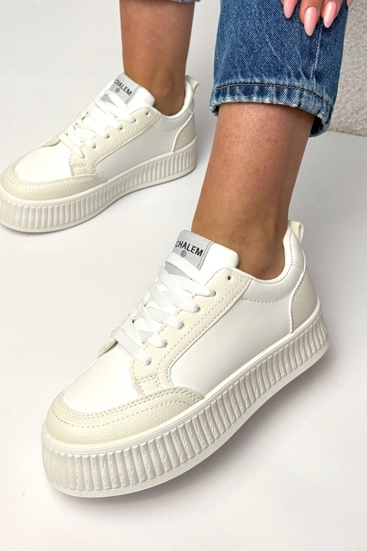 Zapatillas deportivas blancas con...