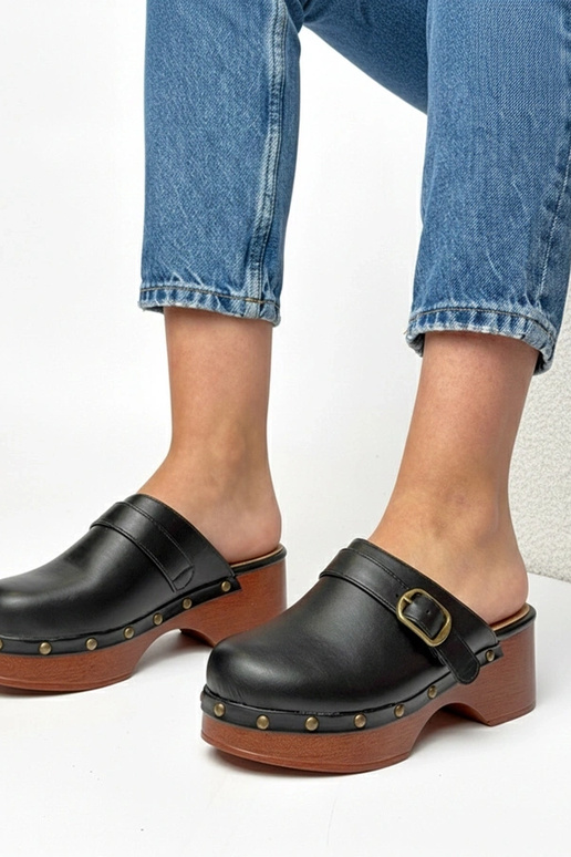 Chanclas de madera de ante de tacón...