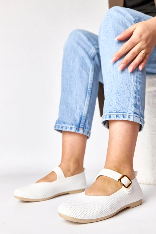 Bailarinas de tela blancas con...