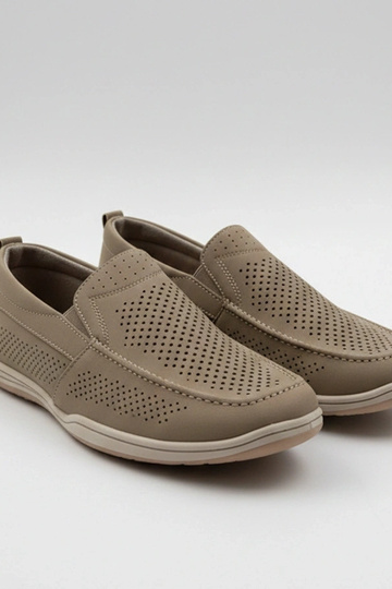 Mocasines perforados para hombre marrones Finn