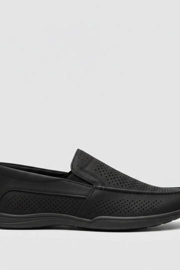 Mocasines perforados para hombre negros Finn 2