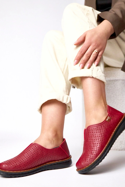 Botines calados color burdeos Rosa