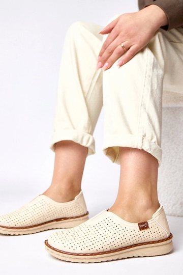 Botines calados crema Rosa