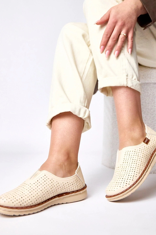 Botines calados crema Rosa