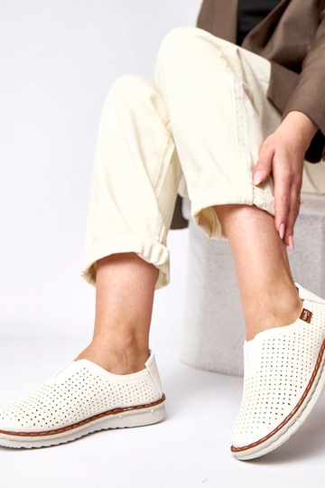 Botines calados blancos Rosa