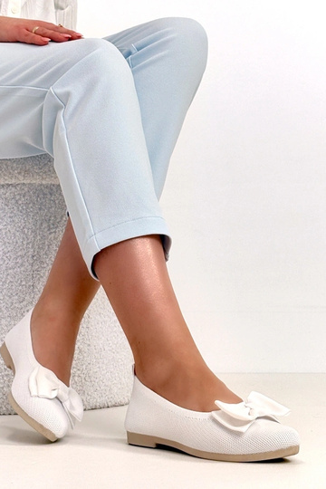 Bailarinas de piel blancas con lazo Paisley