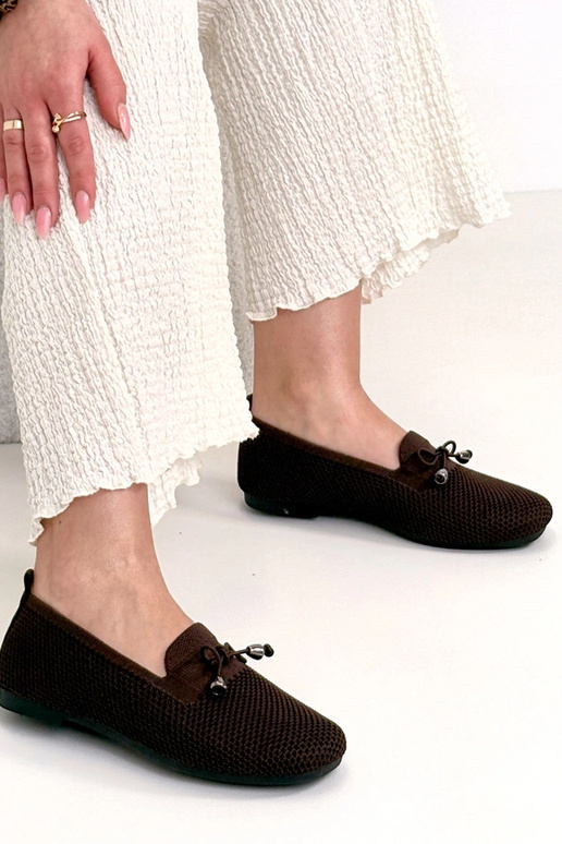 Mocasines de tela marrones con lazo...