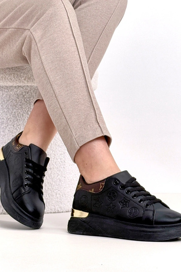 Zapatillas negras con cordones Peyton