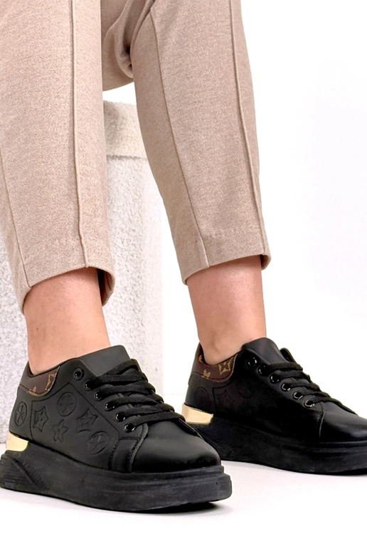 Zapatillas negras con cordones Peyton