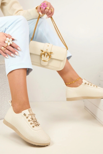 Zapatillas deportivas...