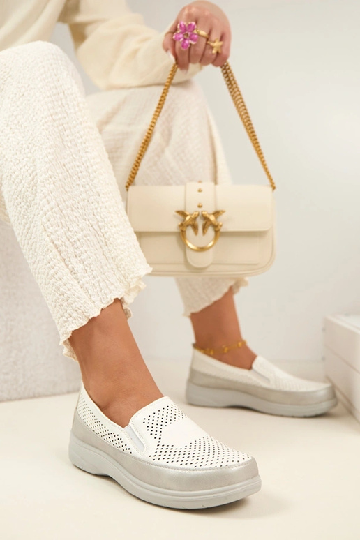 Mocasines de malla plateados y...