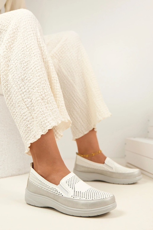 Mocasines de malla plateados y...