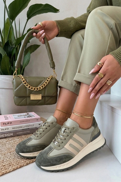 Zapatos de piel verdes con plataforma...