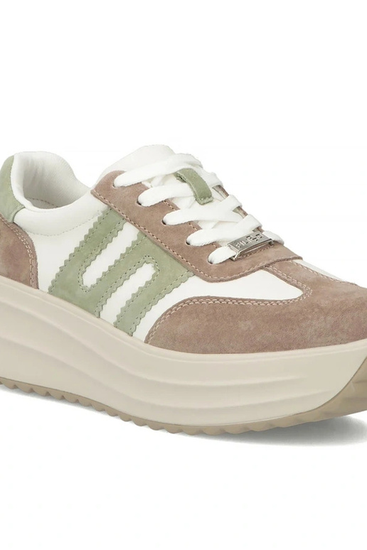 Zapatos de piel color arena con...