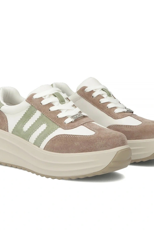 Zapatos de piel color arena con...