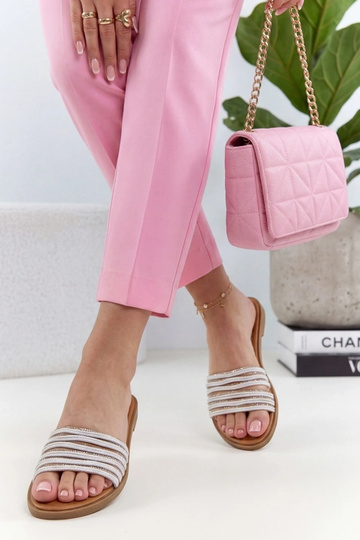 Zapatillas blancas adornadas con circonitas Adeline