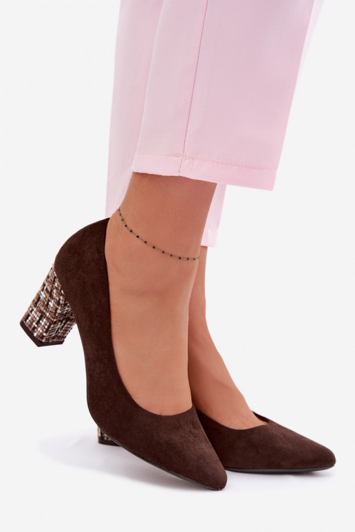 Zapatosde gamuza ecológicau con un tacón elegante Sergio Leone PB414 CzekoladoAe