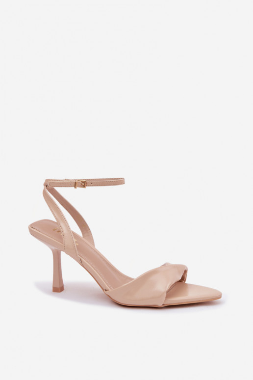 Sandalias de mujer con tacones finos de cuero ecológico beige Sedira