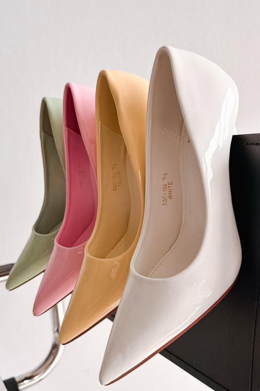 Tacones clásicos de charol.Imitacji Skóry el color blanco Odira