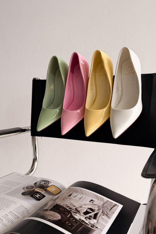 Tacones clásicos de charol.Imitacji Skóry color amarillo Odira