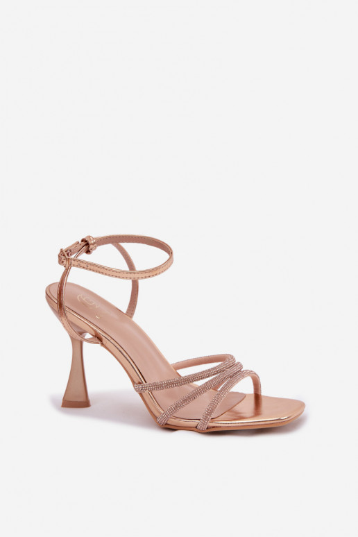 Sandalias de mujer con tacones Ze Zdobionymi Paskami Szampańskie Gedira