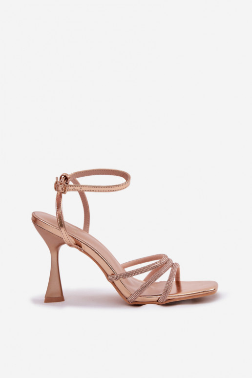 Sandalias de mujer con tacones Ze Zdobionymi Paskami Szampańskie Gedira
