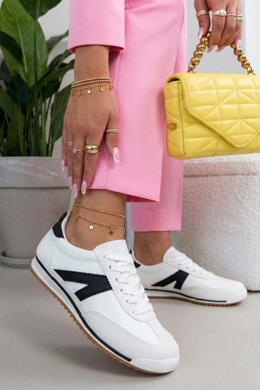 Zapatillas deportivas blancas con...