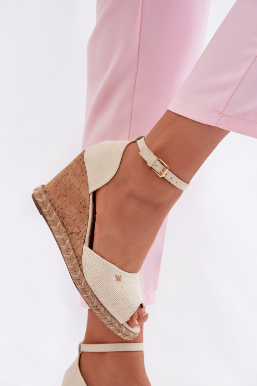 Sandalias de mujer con una plataforma Con Trenza ENrangler 20261086.06V color marfil