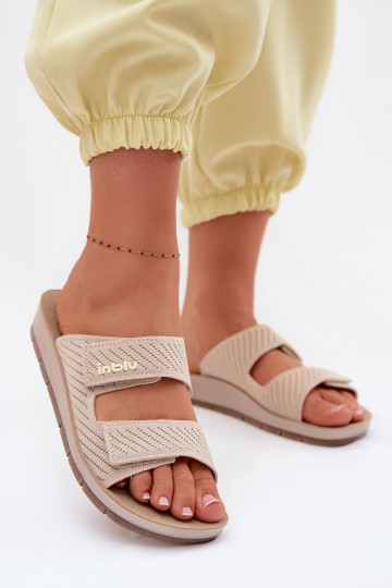 Chanclas de mujer INBLU AG000015 de color arena