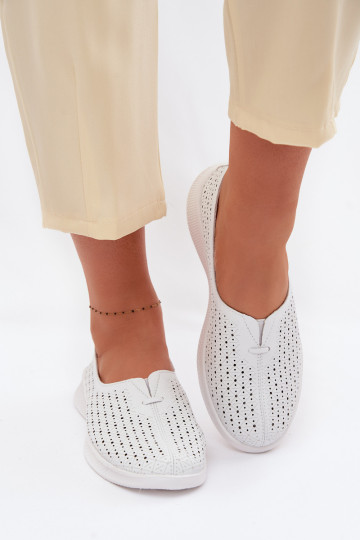 Zapatos de mujer de cuero perforados Eliva color blanco
