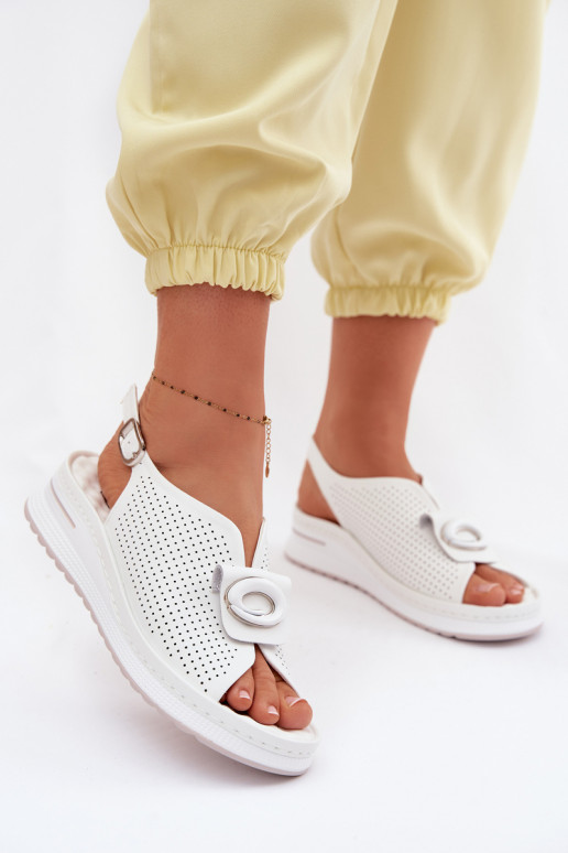 Sandalias de mujer Femenino Con decoraciones Detalem el color blanco Deliva