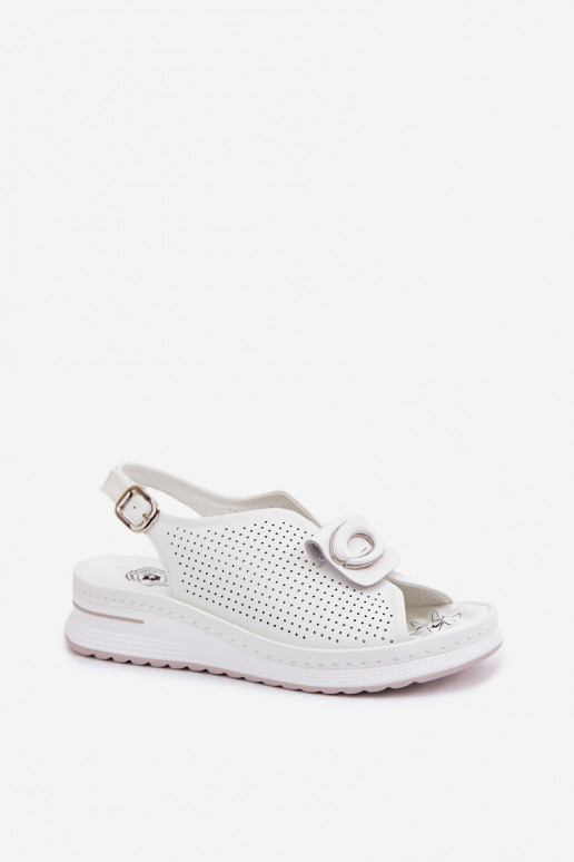 Sandalias de mujer Femenino Con decoraciones Detalem el color blanco Deliva