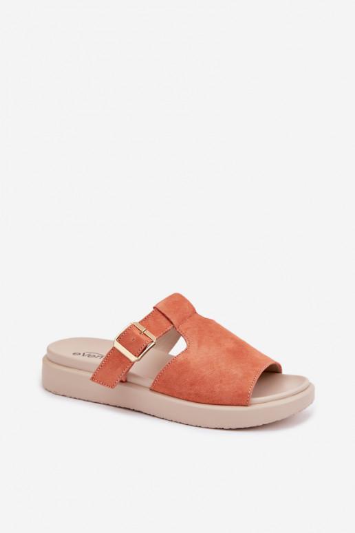 Zapatillas de ante para mujer. con una plataforma con hebillas doradas color naranja Zemela