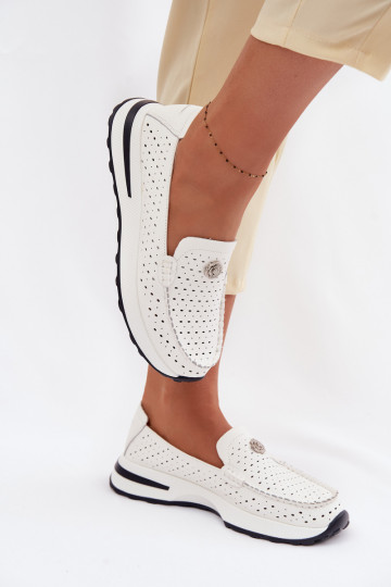 con elementos calados mocasines de mujerActivadoturalnej Skóry el color blanco Kemela