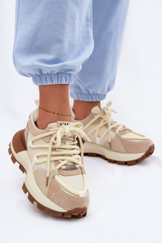 Piel de gamuza Zapatillas modelo zapatos. Femenino GOE TT2N4021 beige