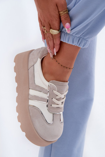 Zapatillas deportivas de mujer de ante blancas con plataforma GOE TT2N4052